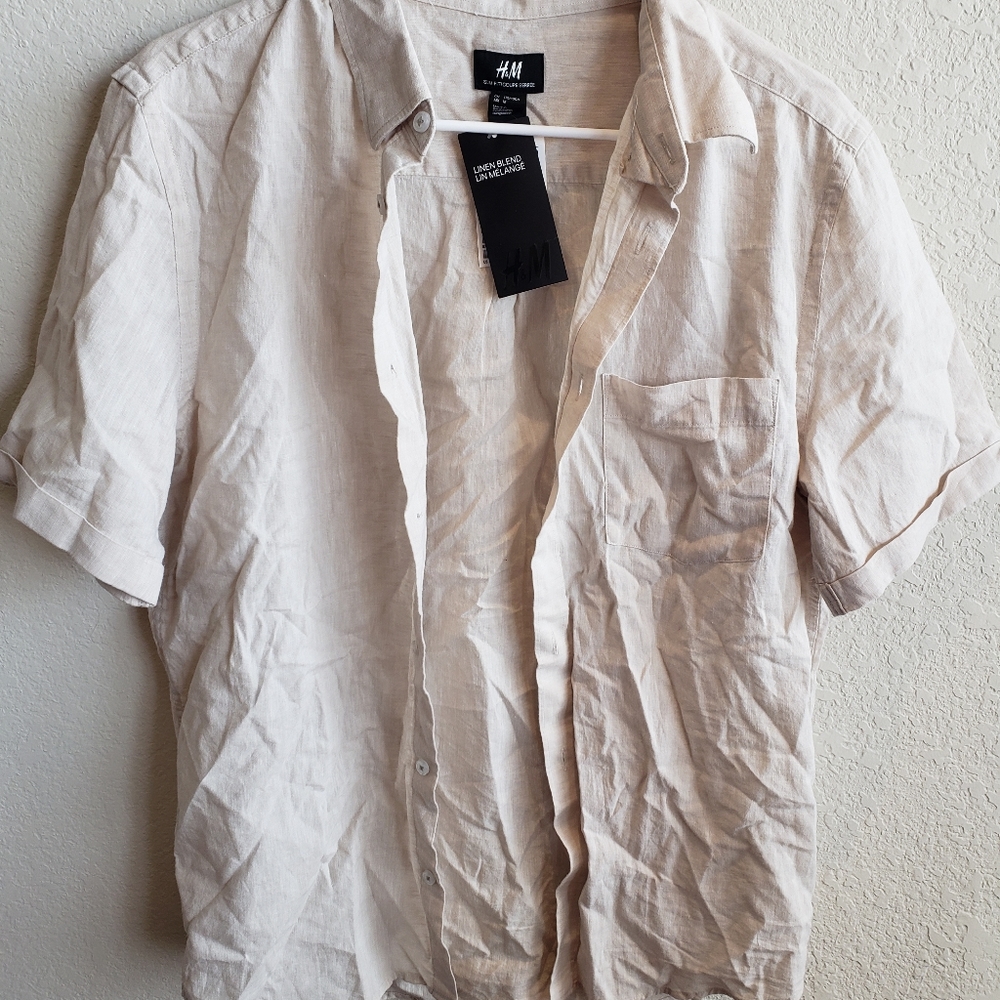 H&M Slim Fit Short Sleeve Dress Shirt - M